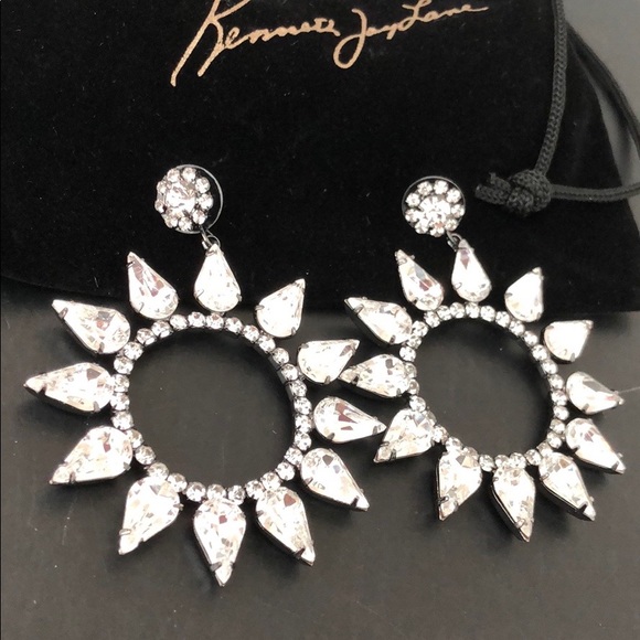 GUNMETAL CRYSTAL OPEN CIRCLE DANGLING EARRINGS - Picture 15 of 16